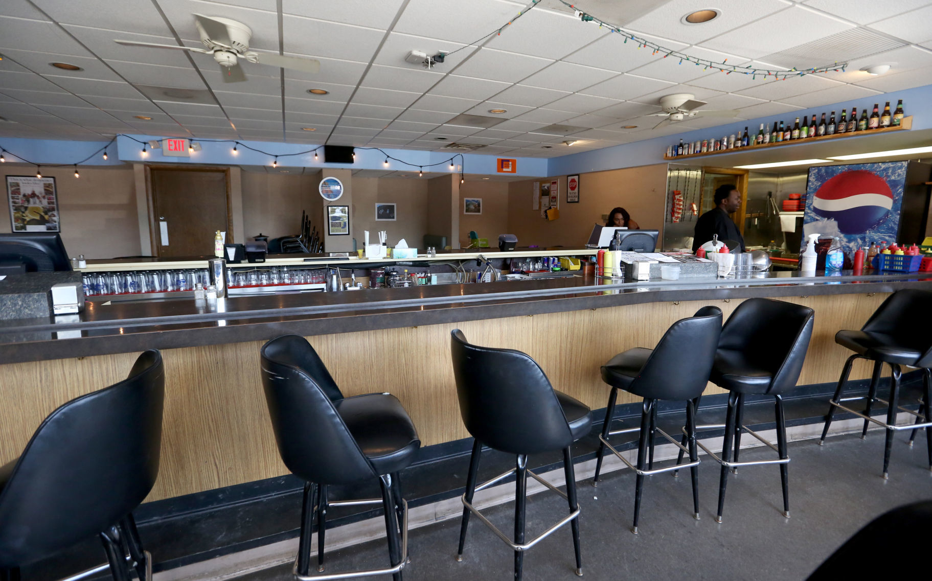 THE LOUNGE